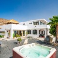 Villas for large groups - rent a holiday home with friends or family